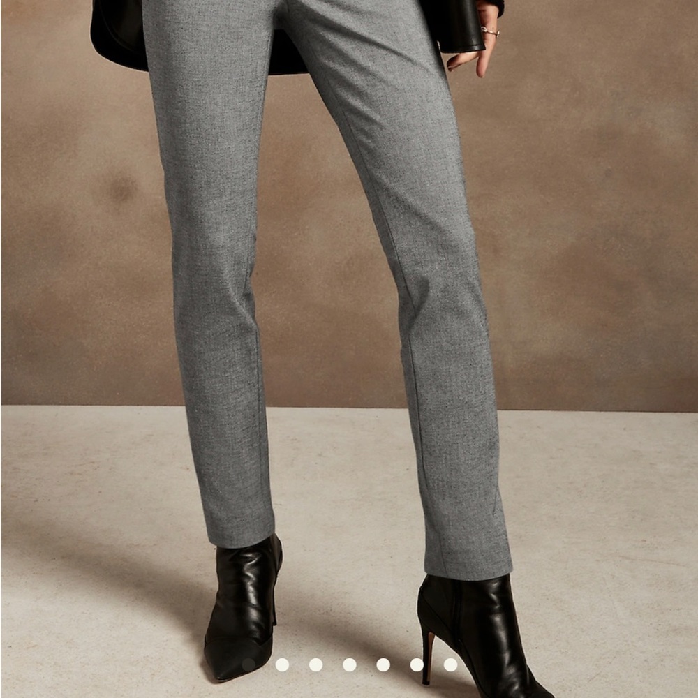 Banana Republic Sloan mid rise skinny fit pant , petite size 2p,